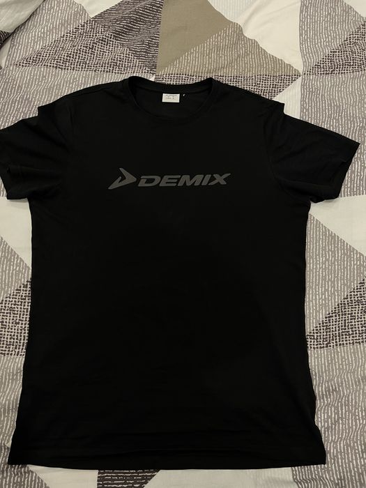 Продам худи и футболку demix