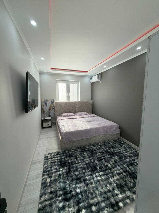 Продаётся квартира на Чехова 2 комнатная Отдельный вход, 60 школа