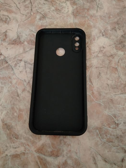 Продам чехол на Honor 8x