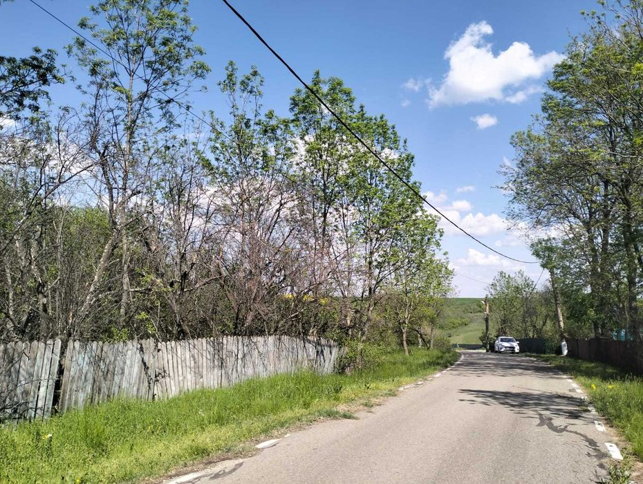 Vanzare teren si casa