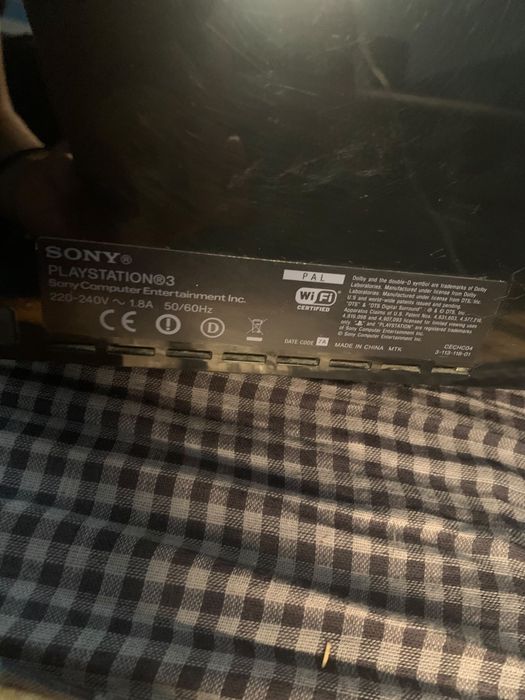 Vand playstation 3 backwards compatible CECHC04