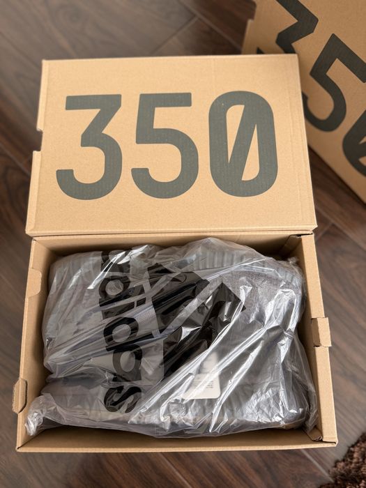 Adidas Yeezy 350 V2