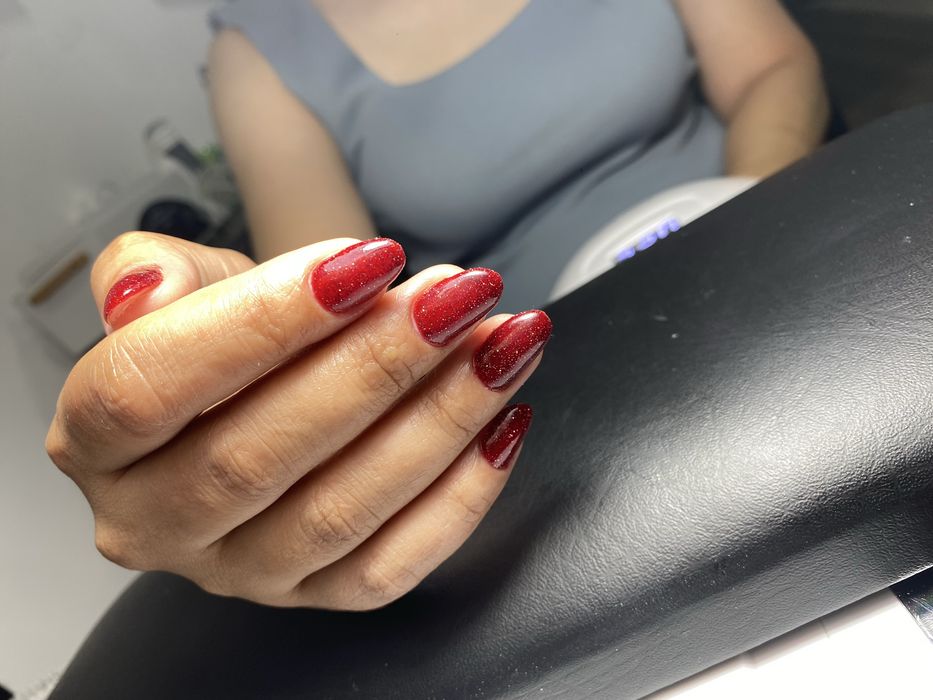 aksiya 50% manikyur pedikyur