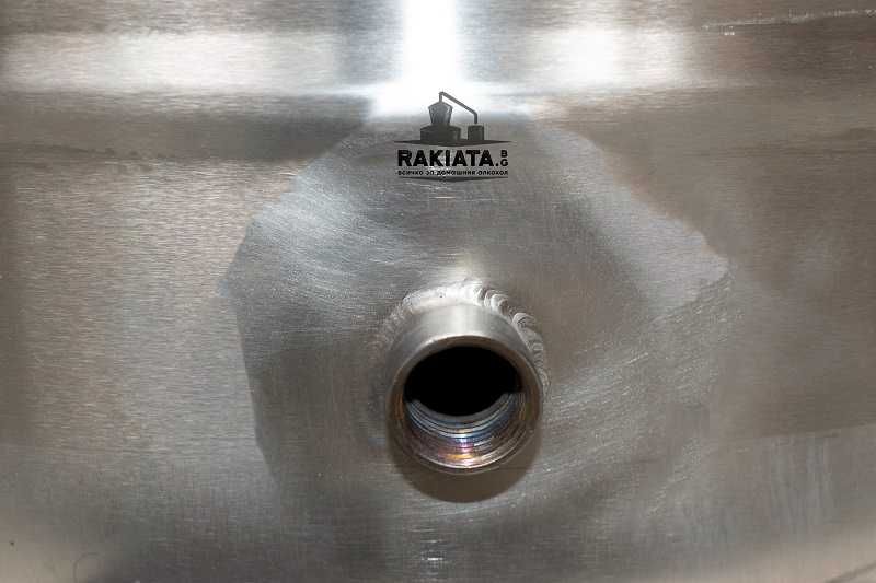 Съд от неръждаема стомана за съхранение на вино с обем 80л, 21200106