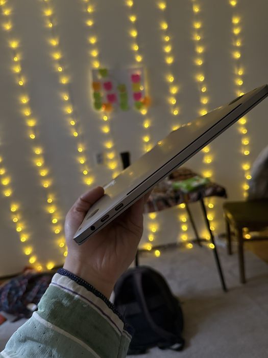 MacBook Pro 13” Touch Bar (4 Thunderbolt) — 512/16 GB RA