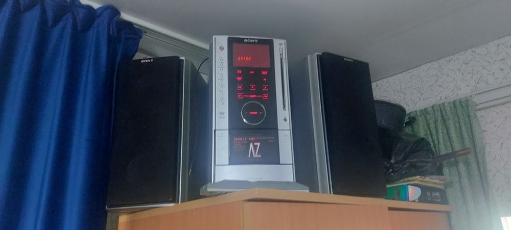 Продам музыкальный центр sony