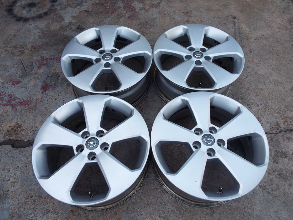 vand 4 jante de aliaj pe 17" originale opel astra K, J,mokka,X  5x105