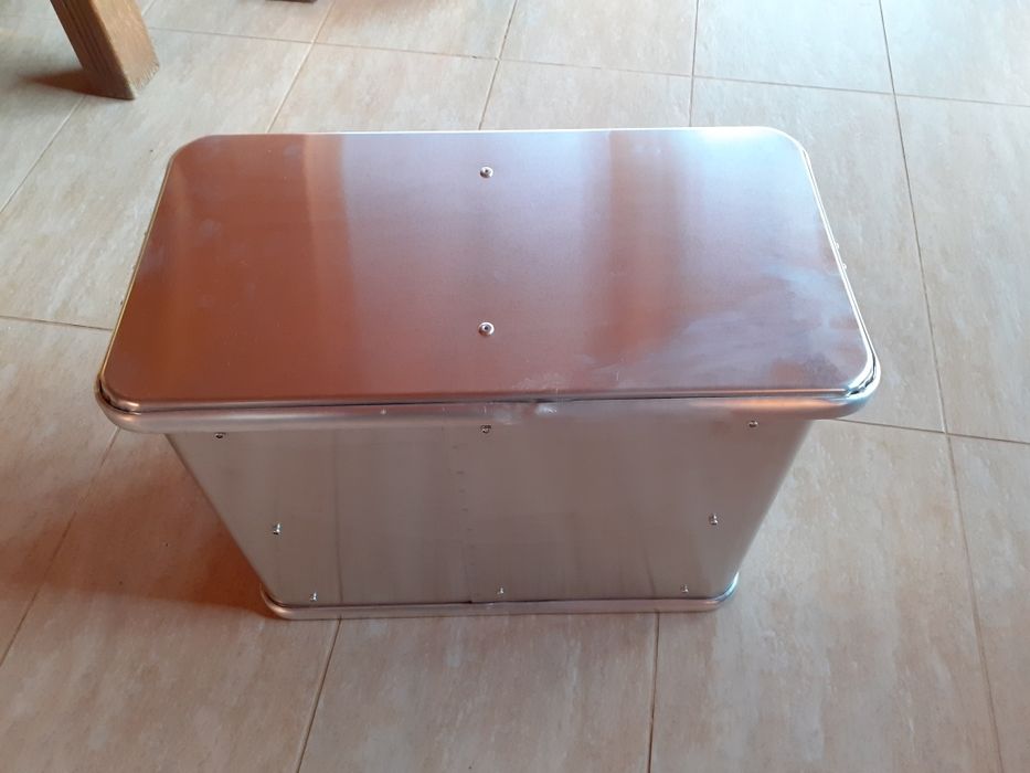 Vind cutii pt motociclete