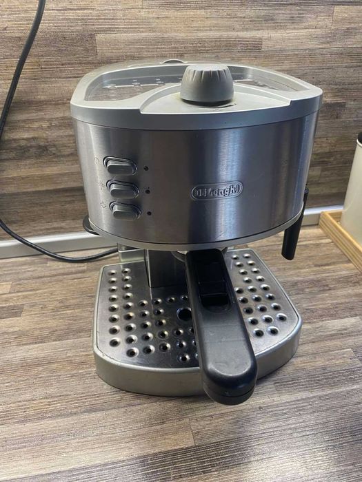 Кафемашина Delonghi с капучино система