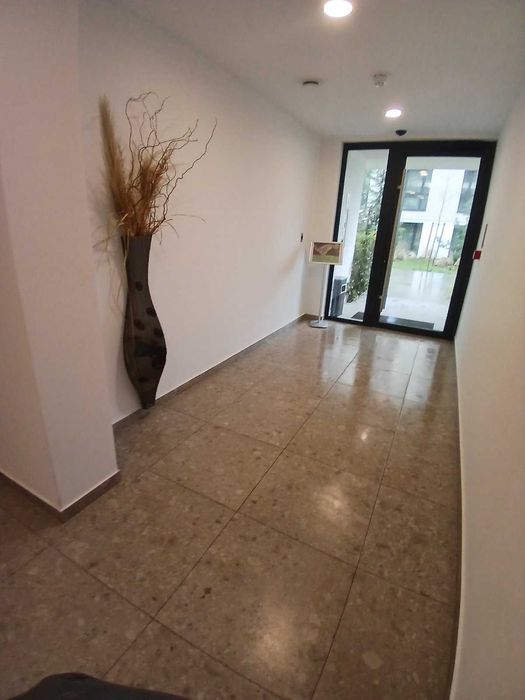 Дава се под наем Тристаен апартамент в к.к. Св.Св. Константин и Елена - 90 кв.м за 1296.42 € - Снимка #16