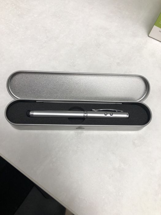 Pix cu laser pointer