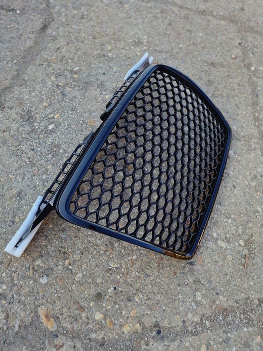Grila Fagure  AUDI A3 8P 2005-2008