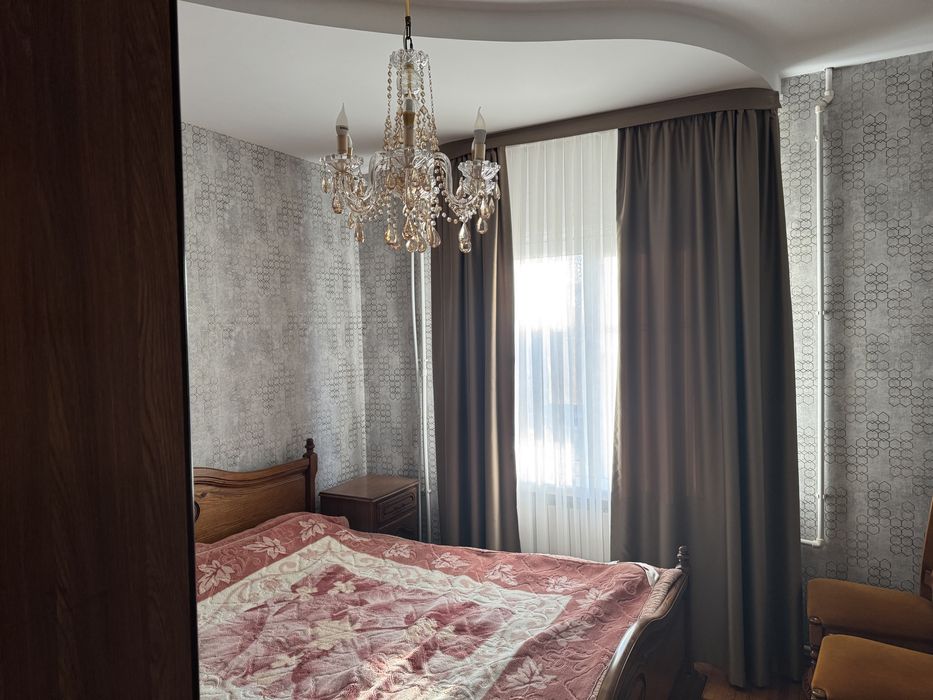 ОЙБЕК, Гаспитальный, 5 минут ЦУМ продаётся 4-х комнатная кв-ра 4 этаж