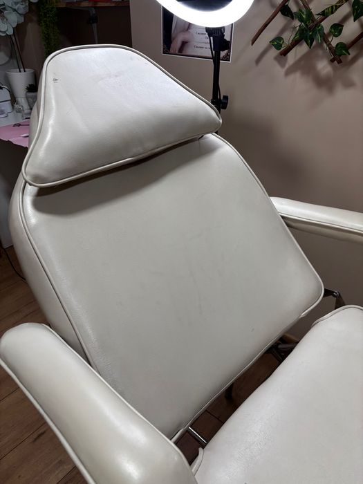 Козметична кушетка