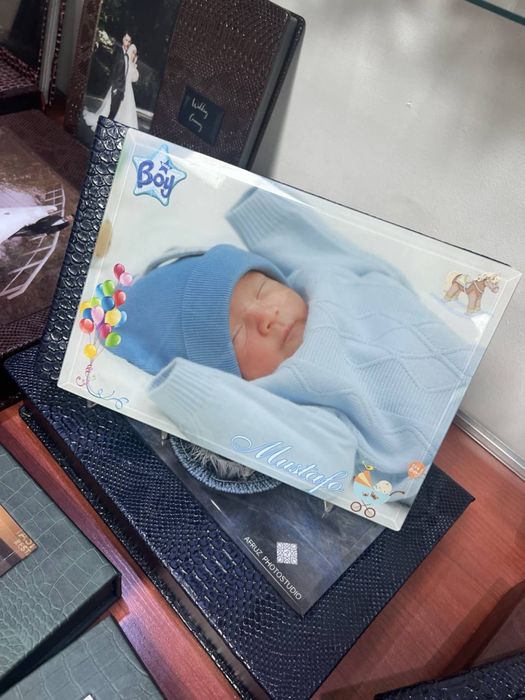 Foto albom fleshka diskdan mantaj qilip albomga pechat qilib beramiz