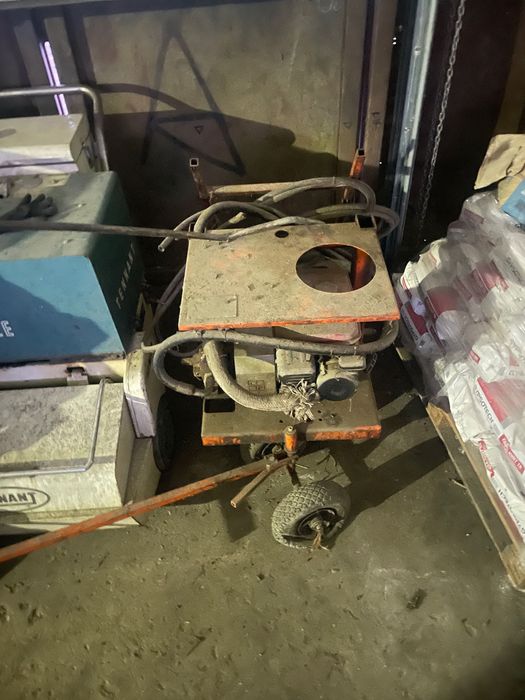 Masina catram lichid pentru Crepe asfalt