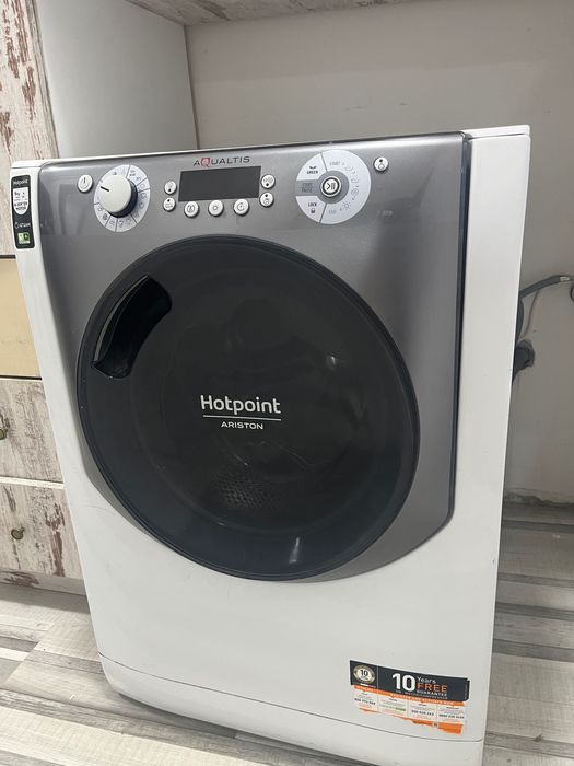Mașină de spălat Ariston Hotpoint cu uscător