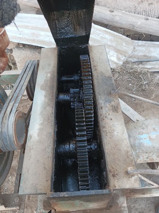 Gʻisht quyish stanoki