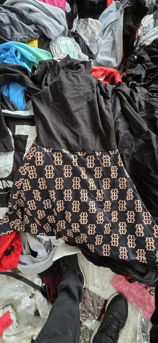 Нови дрехи и платове