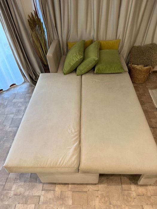 Разтегателен диван