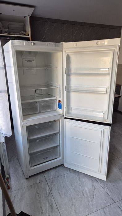 Продам холодильник.