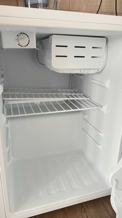 Frigider compact VORTEX ~66L – nou, ideal pentru spații mici