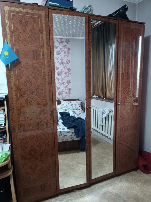 Продам шкаф в отличном состоянии