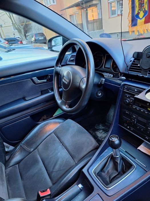 Vând Audi A4 B6 1.6 benzina