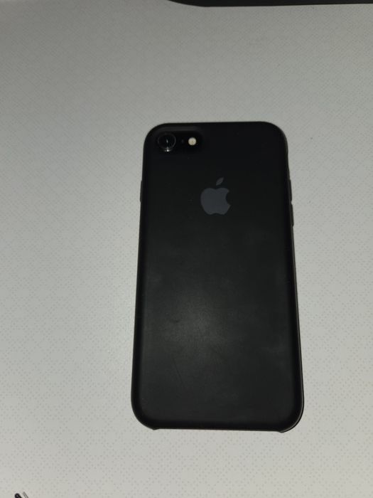 Продам IPhone 7, 256