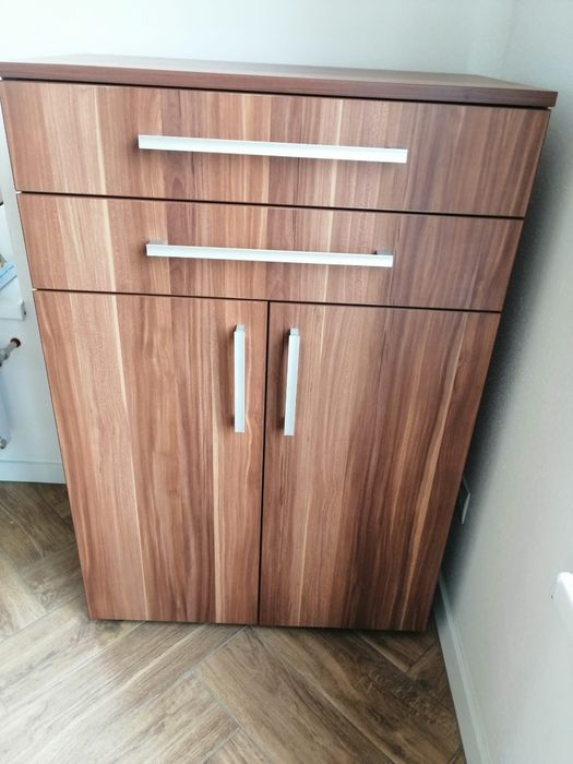 Comod cu 2 sertare si 2 usi