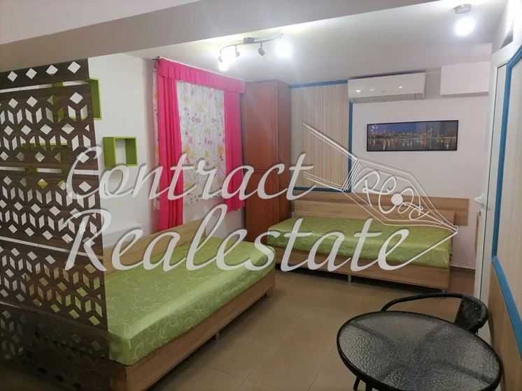 Дава се под наем Едностаен апартамент в Варна, Червен площад - 35 кв.м за 306 € - Снимка #2