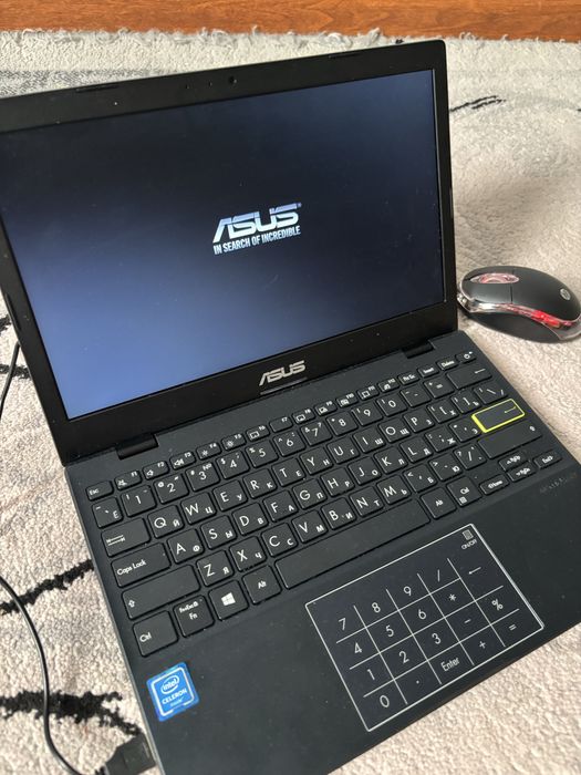 Продам ноутбуккк