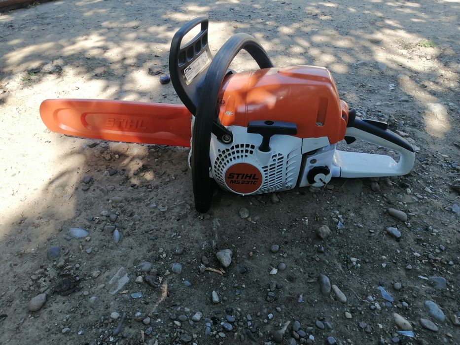Vând drujba stihl ms 231c