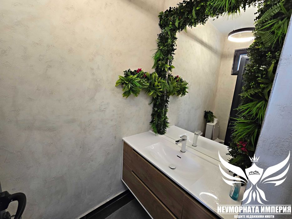 Продавам ново помещение, офис, студио, магазин 100кв. Пловдив център