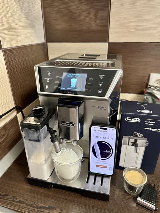 DeLonghi  Pima Donna  Class  espressor expresor cafea cappccino latte macchiato  19 bar wifi aplicatie
