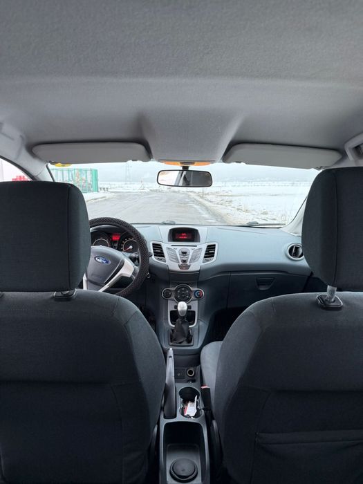 Ford Fiesta 2012 impecabil