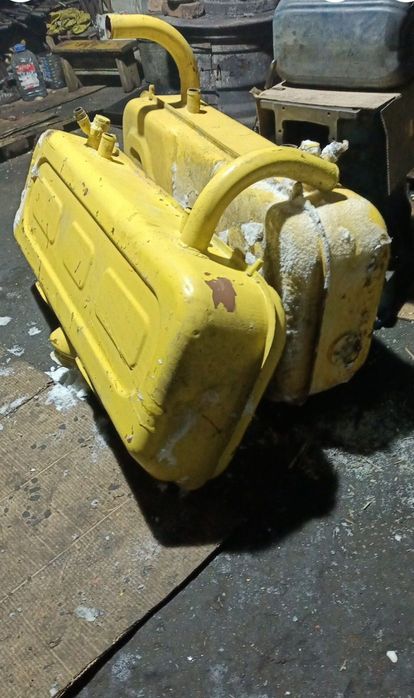 Продам гидробак К700, цилиндр грейфера