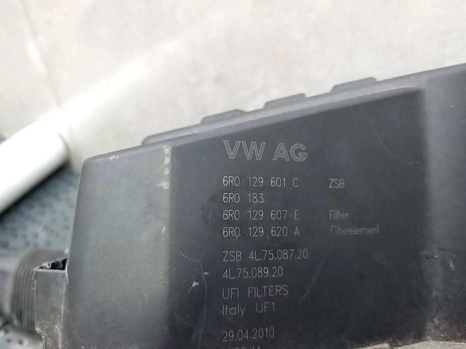 Carcasa filtru aer 1.6 tdi vw polo 6r 6r0129601c 6r0129607e 4l7508920