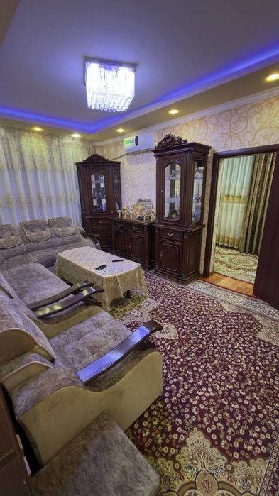 7 guzal tomonda 2 xonalik uy sotiladi