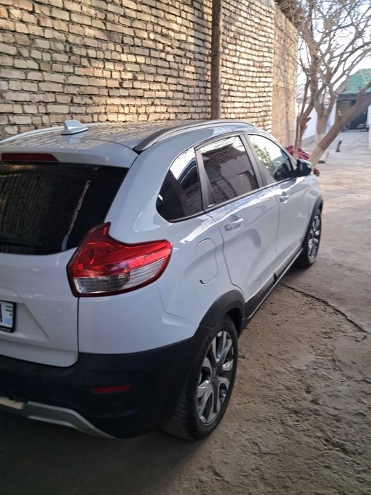 Лада хрей кросс  2019