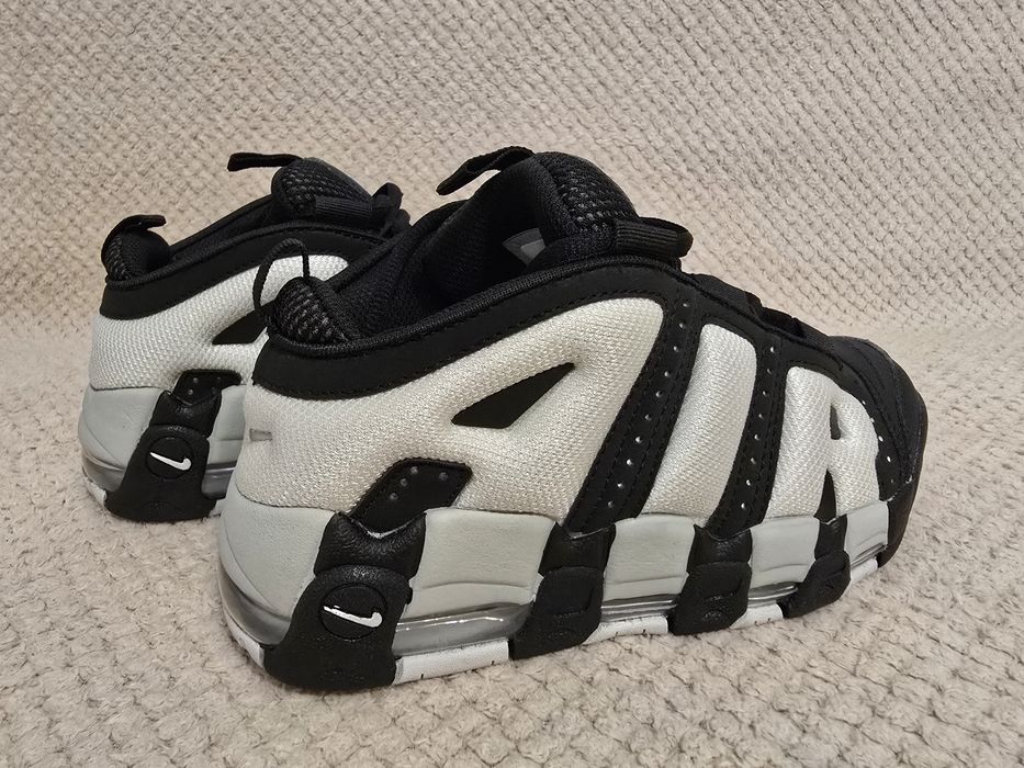 Nike uptempo nr 36 int 22,5 cm preț 350 lei