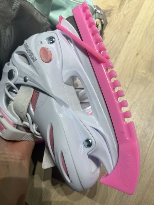Продам коньки на девочку 36-37 размер