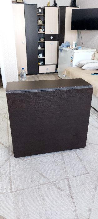 Раскладной стол для гостиной