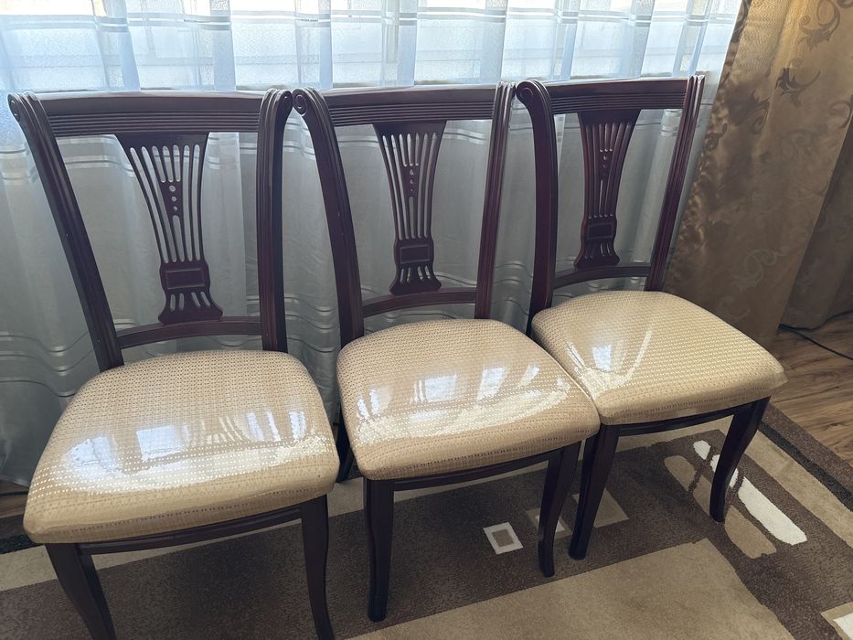 Стулья б/у в хорошем состоянии некторые в упаковке 14 шт