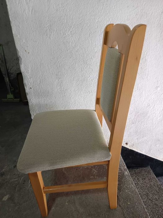 Трапезни столове