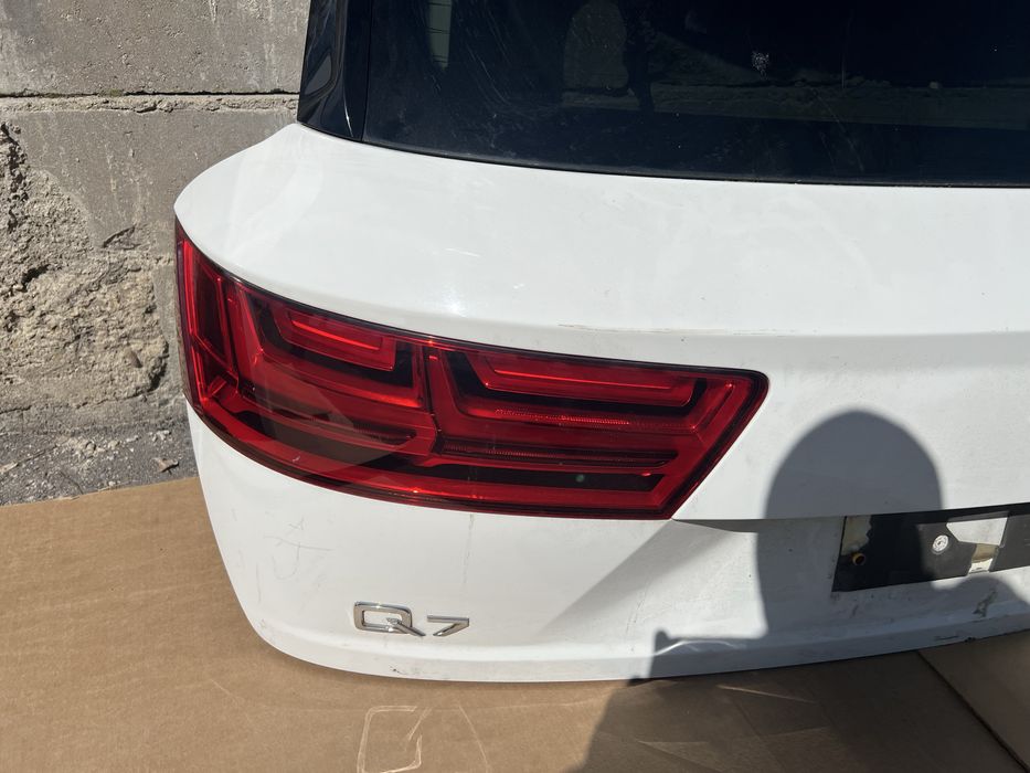 Audi Q7 4M заден капак/стопове