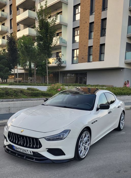 Vând Maserati Ghibli sq4  benzină UNICAT