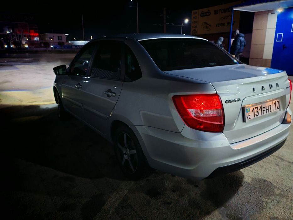 Продам Лада Гранта ФЛ