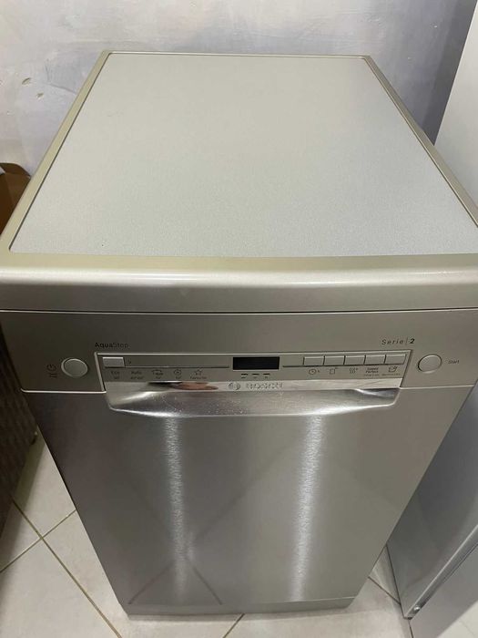 Продам посудомоечную машину BOSCH