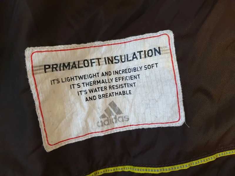 Geaca Adidas,marimea 12,posibil si 10,stare buna